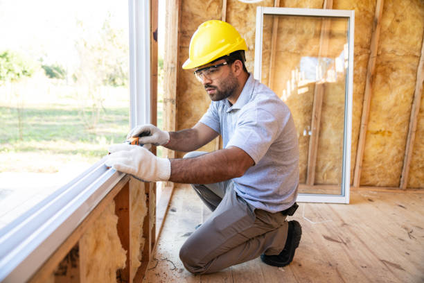 Reflective Insulation in Elmendorf, TX